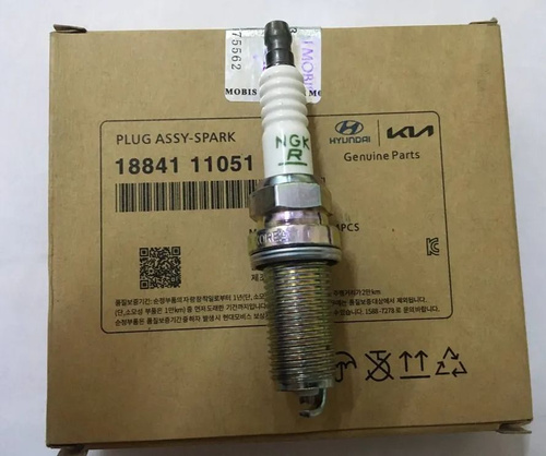 شمع موتور سراتو 1884111051